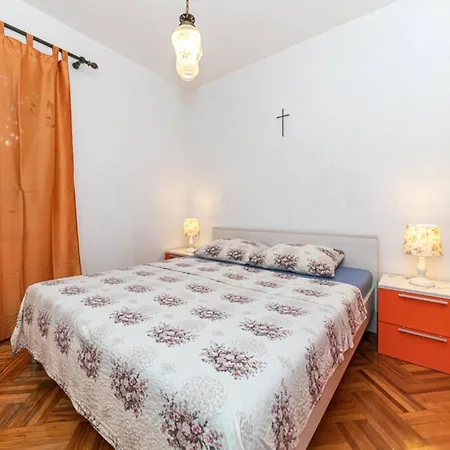 By The Sea With Terrace & Ocean Views On Iovo - Two Bedroom * Trogir